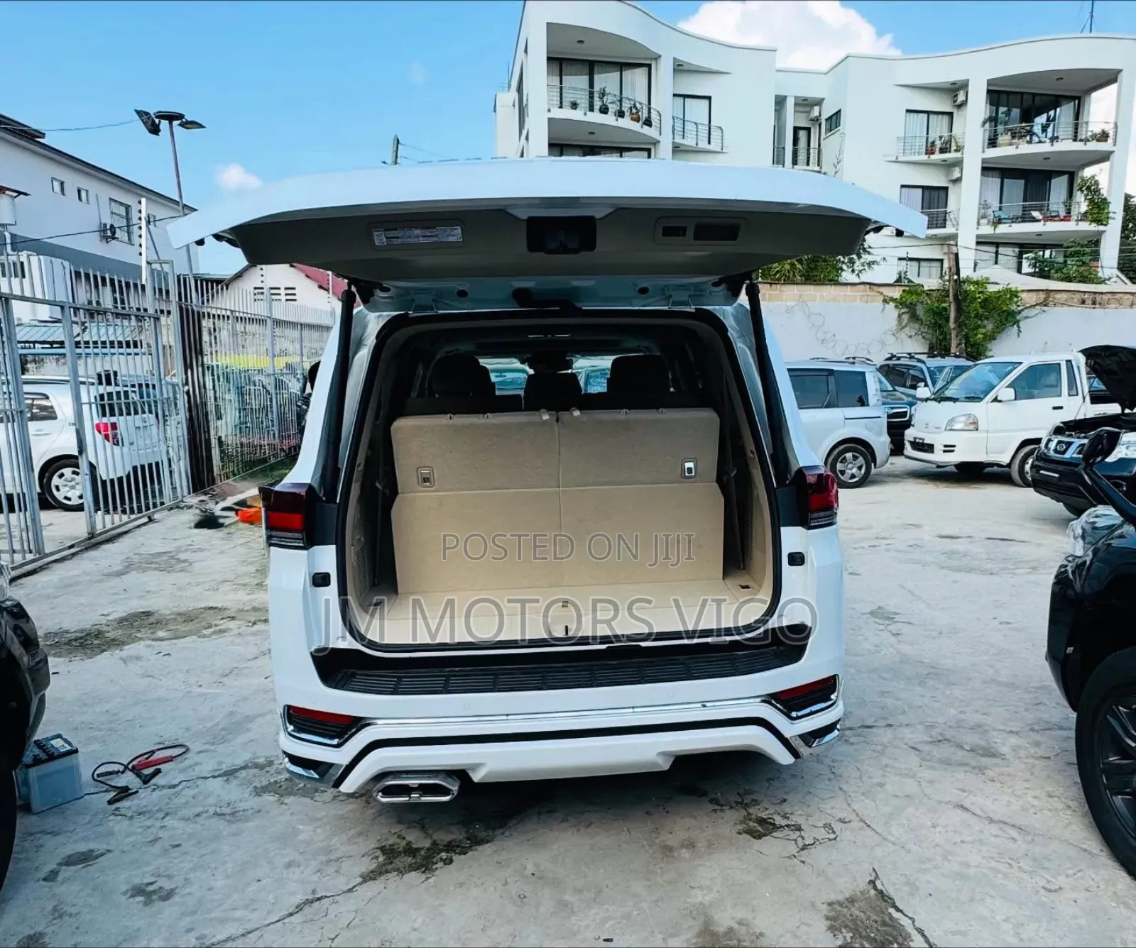 Toyota Land Cruiser 2024 Pearl
