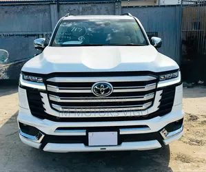 Toyota Land Cruiser 2024 Pearl