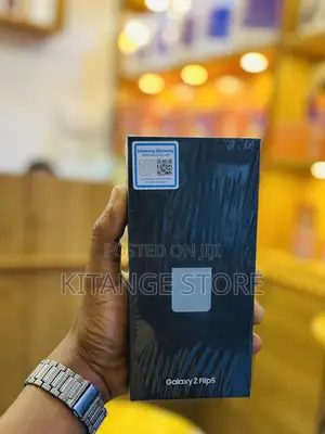 New Samsung Galaxy Z Flip 5 256 GB