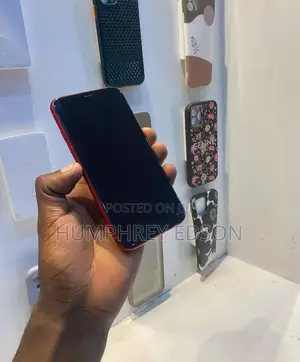 Apple iPhone 11 64 GB Red