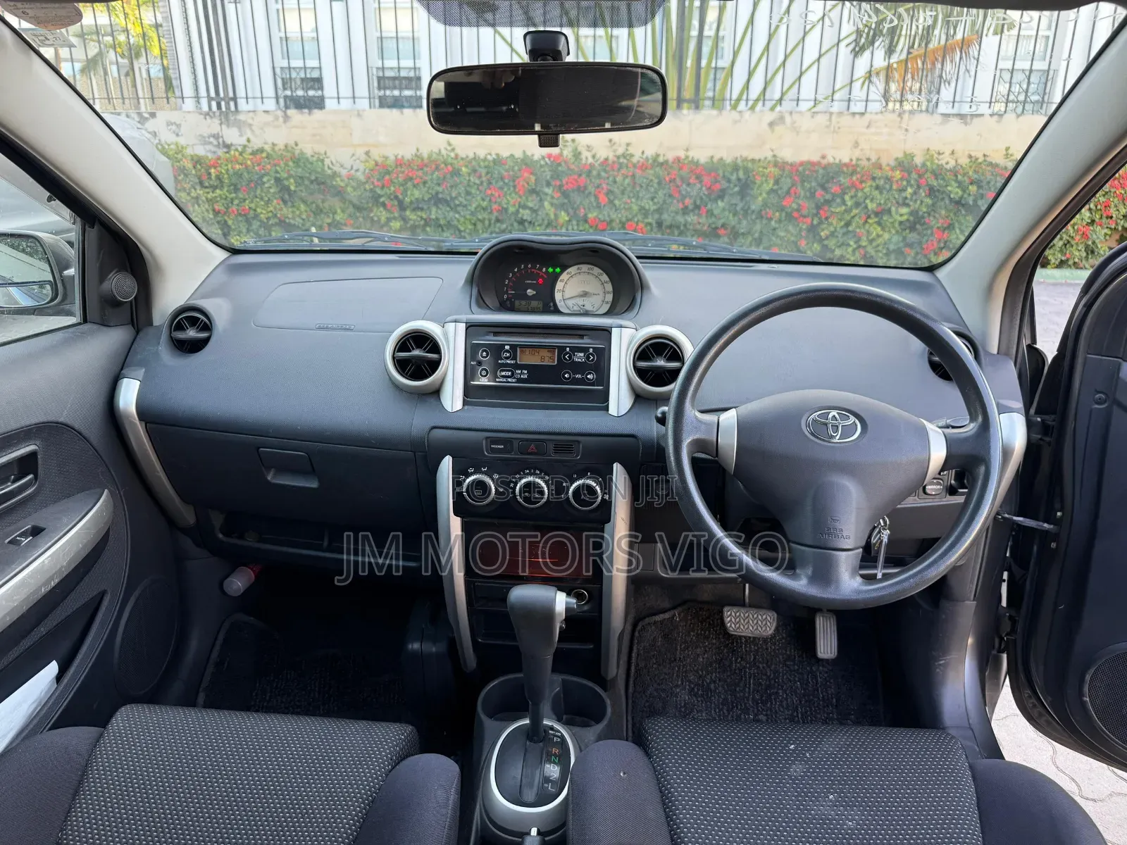 Toyota IST 2005 Gray