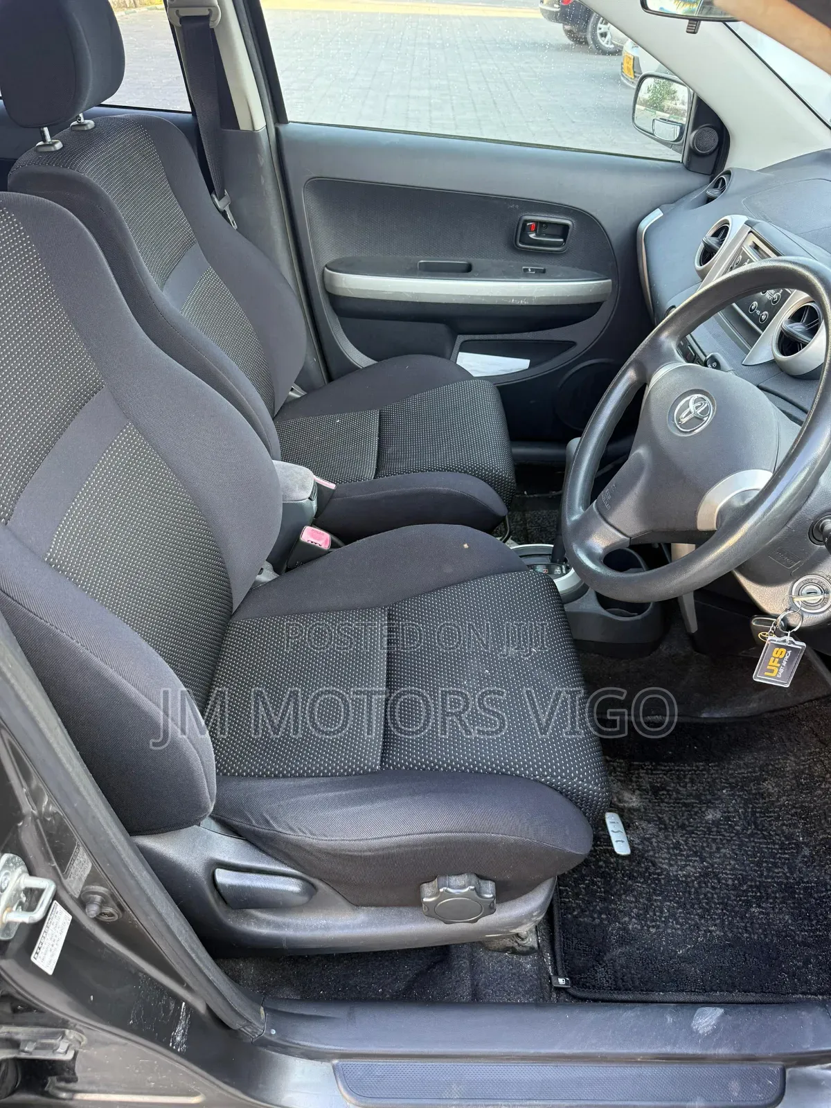 Toyota IST 2005 Gray