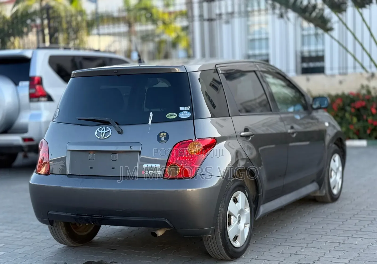 Toyota IST 2005 Gray
