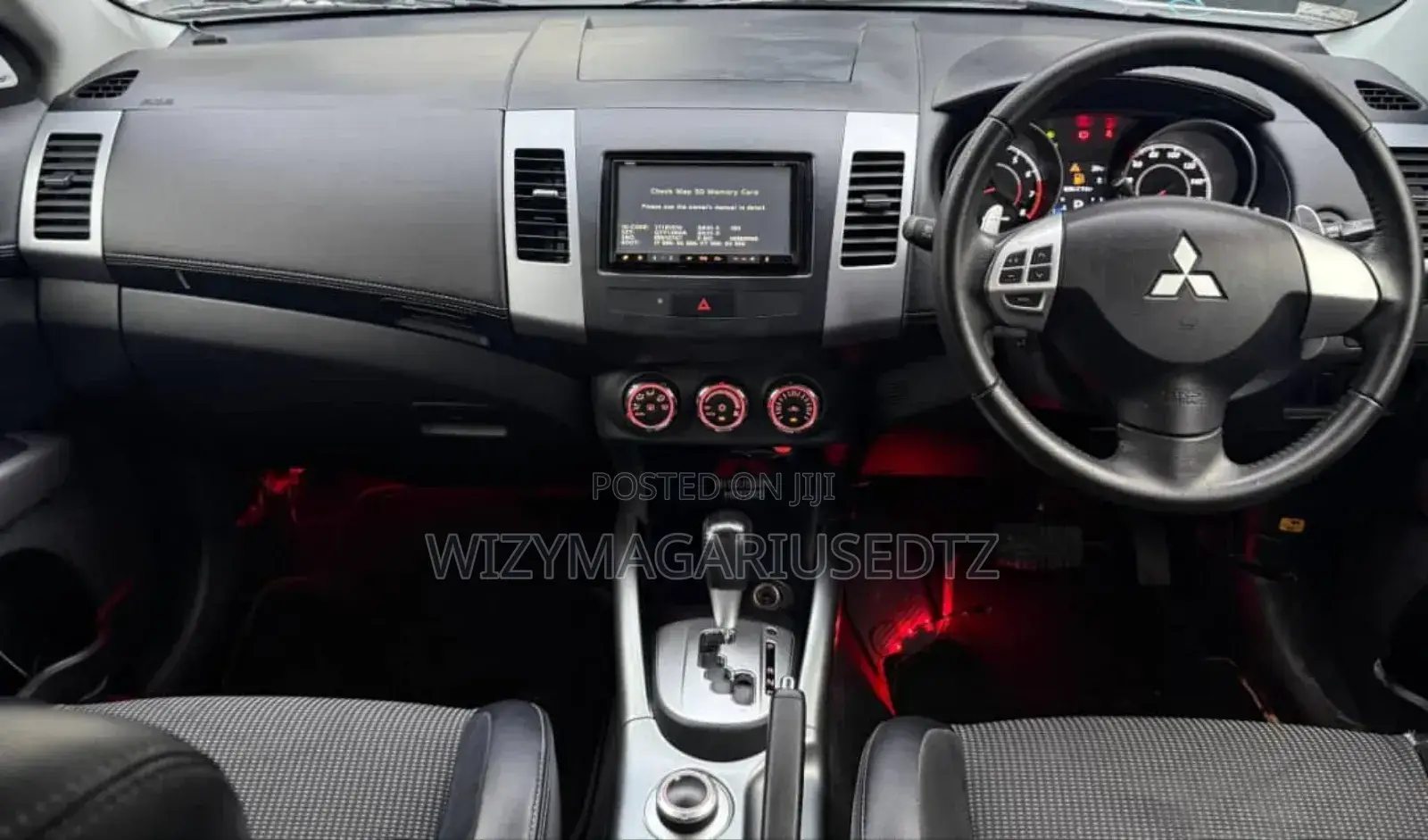 Mitsubishi Outlander 2012 Off white