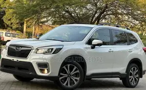 Subaru Forester 2019 Off white