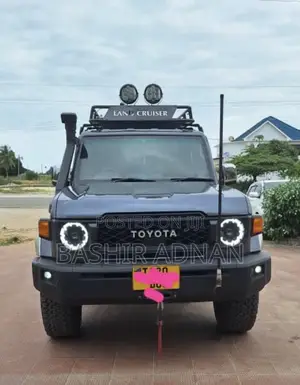 Toyota Land Cruiser 4.5 V8 TD 2017 Gray