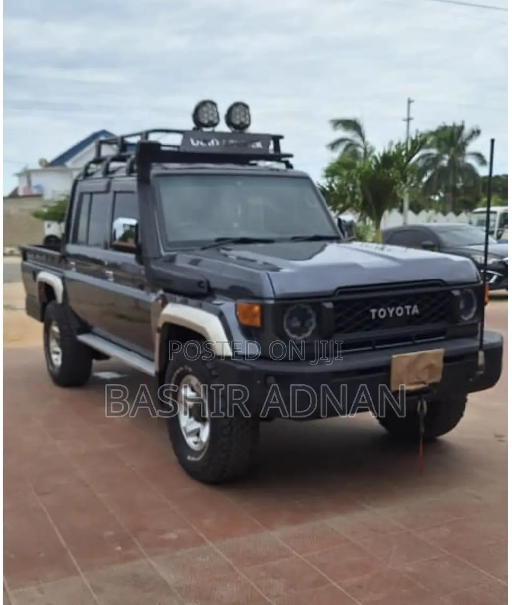 Toyota Land Cruiser 4.5 V8 TD 2017 Gray