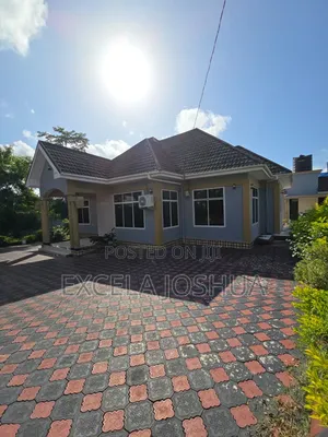 3bdrm House in Goba for sale