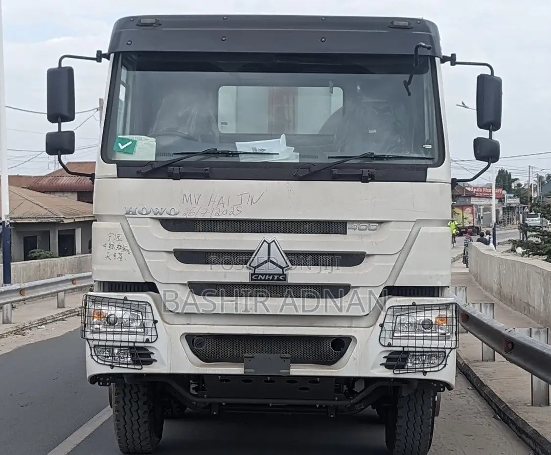 Brand New Howo Dump Truck 8 X 4 Tonnes 30(Tani).