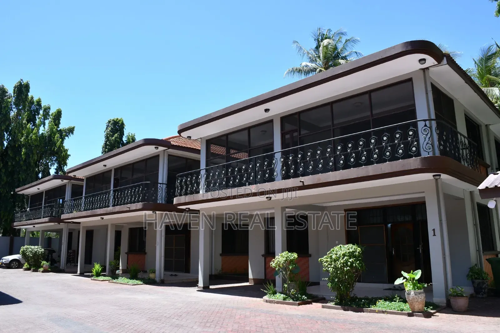 Furnished 3bdrm Villa in Masaki for rent
