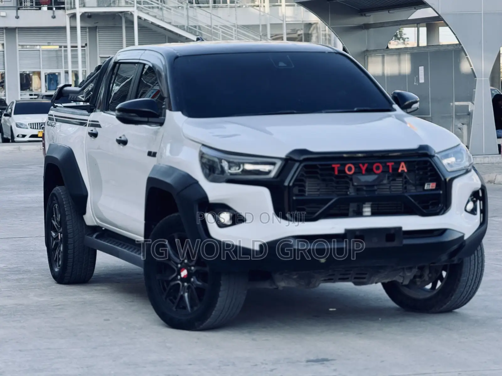Toyota Hilux Revo Double Cab Deisel 2.8 AWD 2022 White