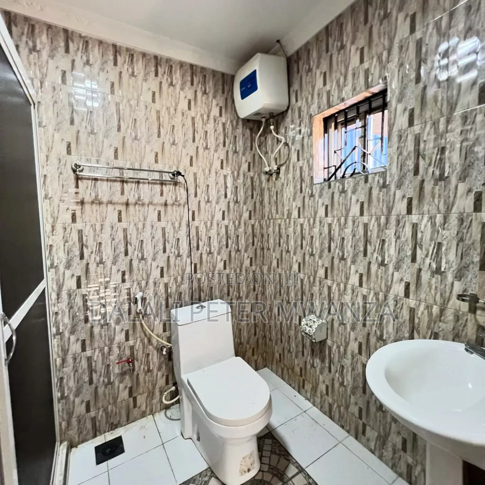 3bdrm House in Airport Road, Ilemela for rent