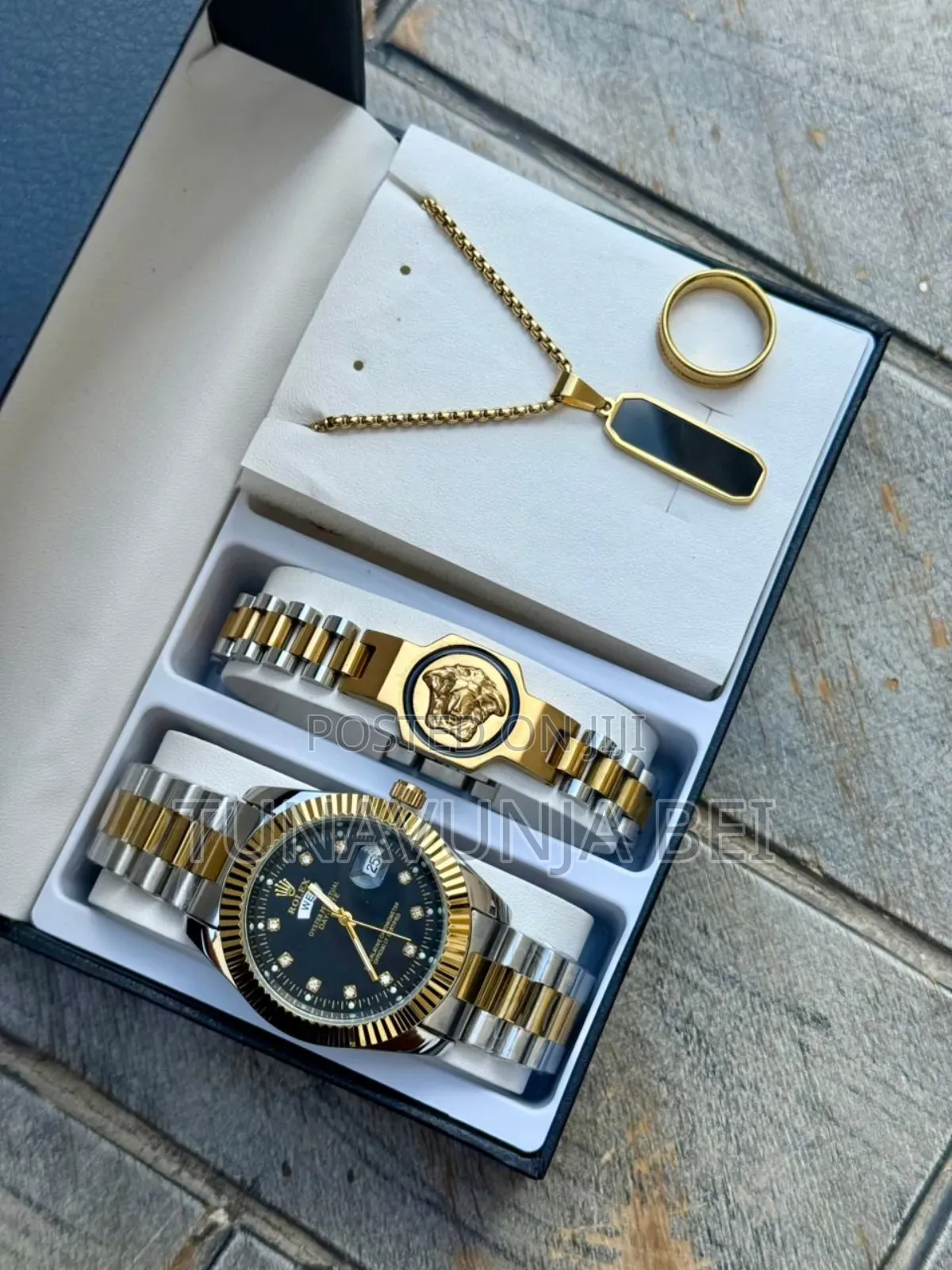 Gold  Watch Full Package Watch , Blacelets , Pete