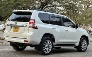 Toyota Land Cruiser Prado 2016 White