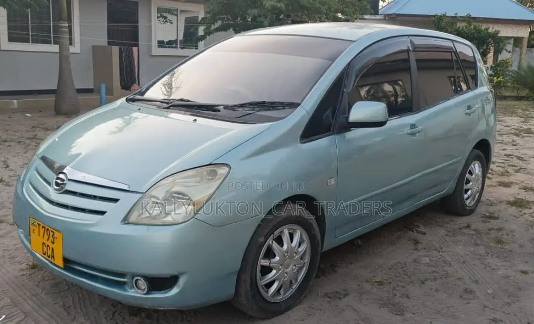 Toyota Corolla Spacio 2004 Blue