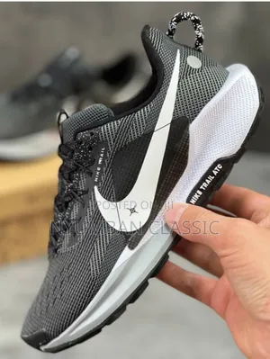 Sports Shoes Nike