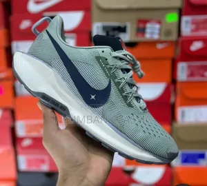 Sports Shoes Nike