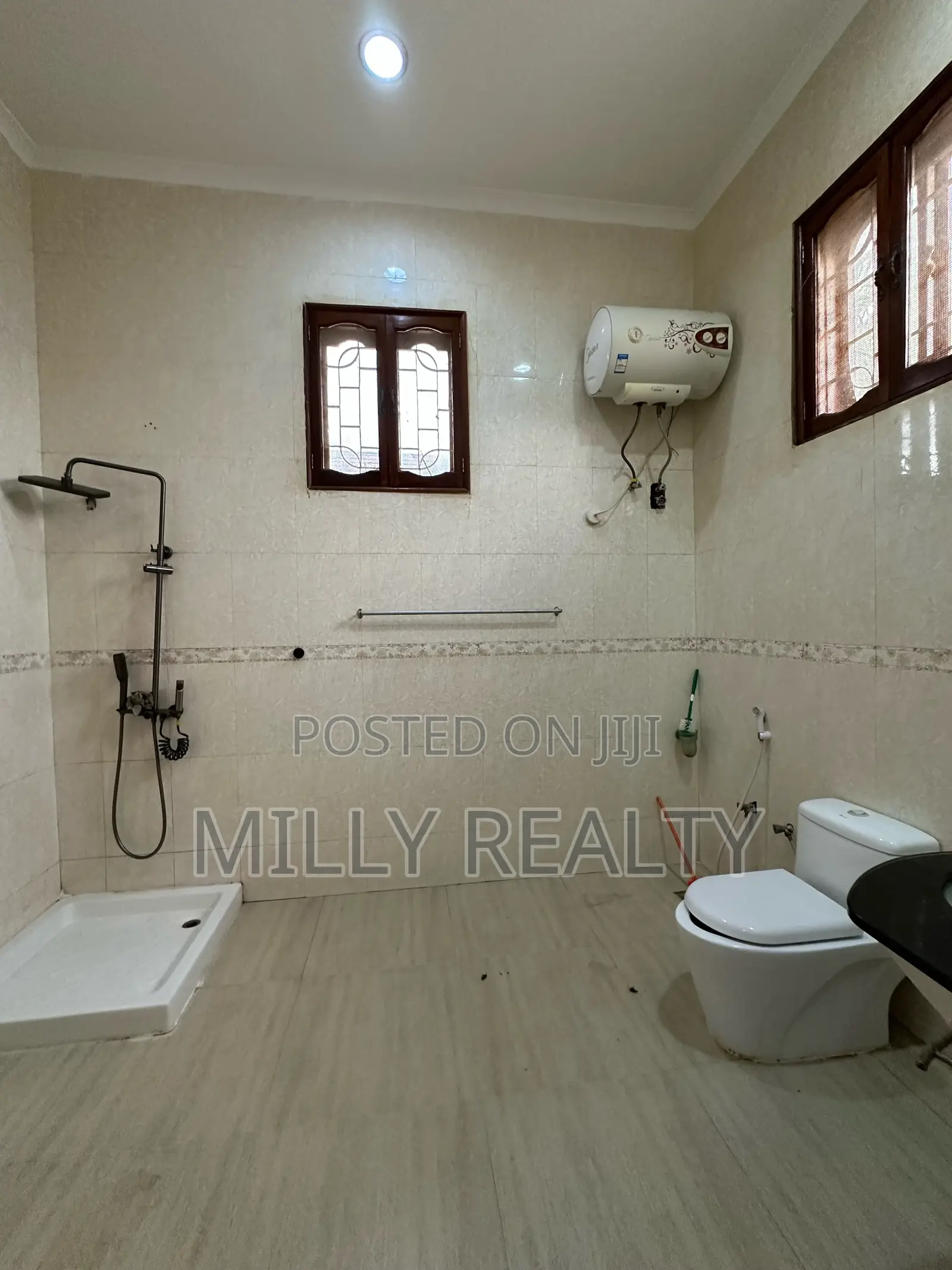 4bdrm House in Mbweni Jkt Block 3 for rent