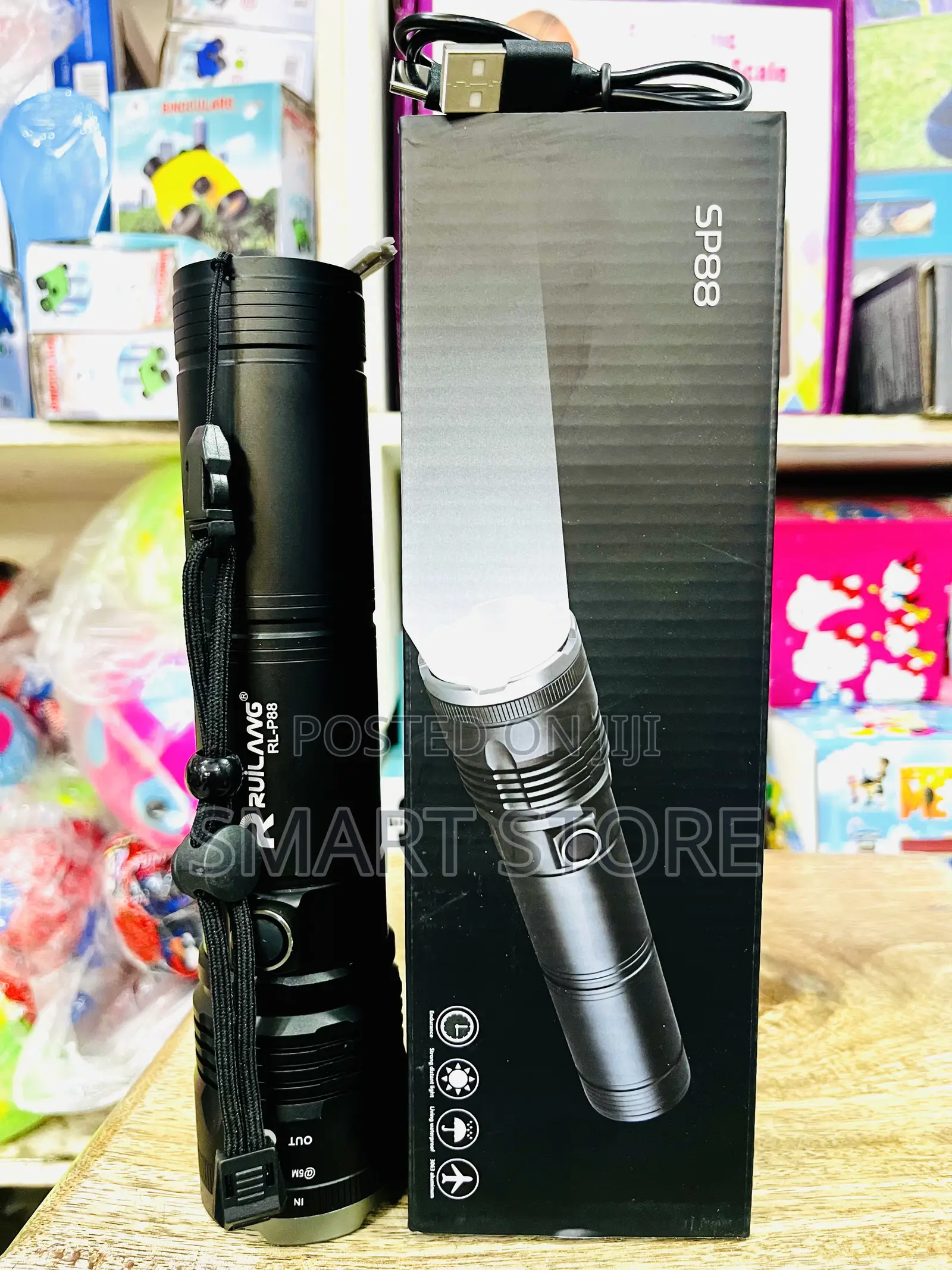 Rechargeable Led Flashlight With Built-in Power Bank Zoom
