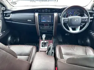 Toyota Fortuner 2018 Black