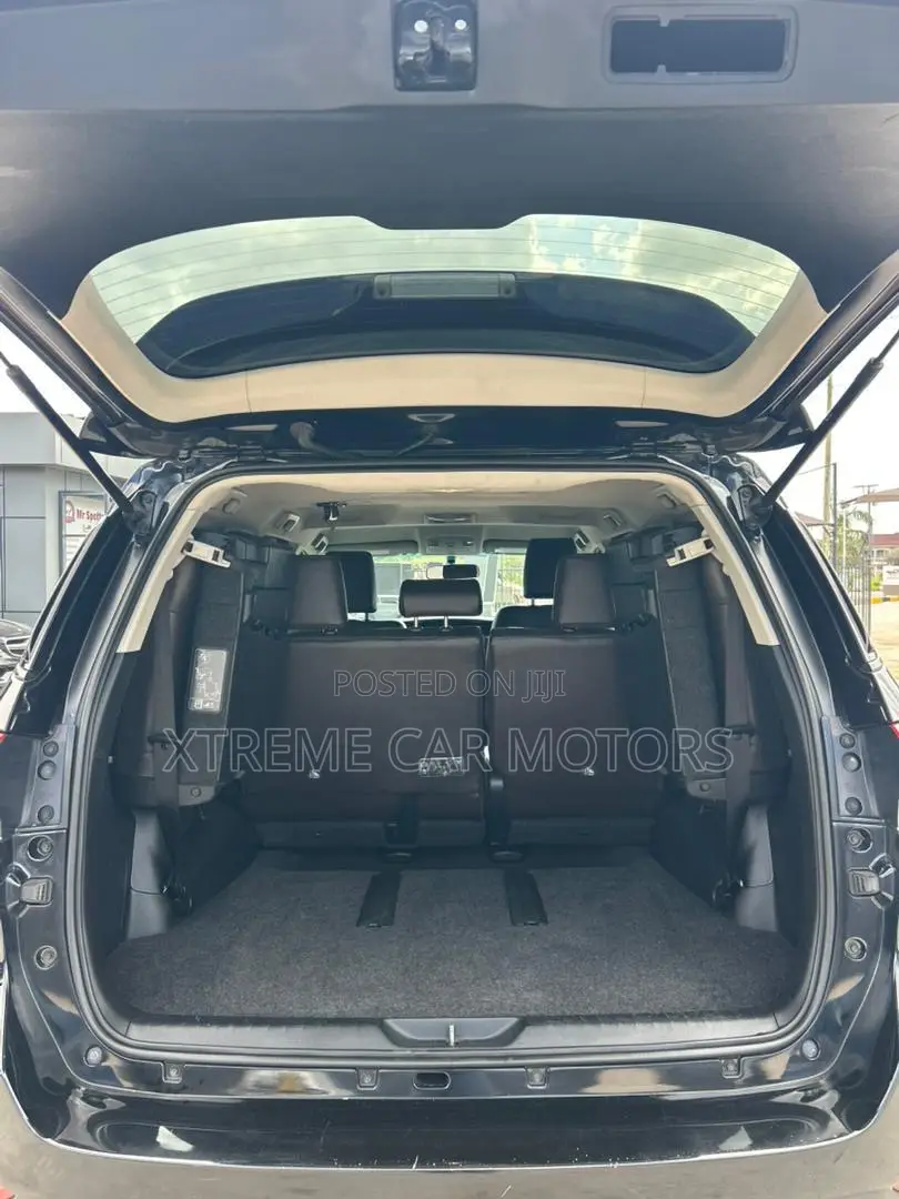Toyota Fortuner 2018 Black