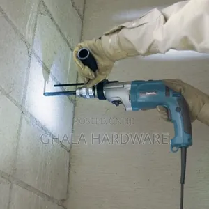 Hammer Drill Makita 20mm