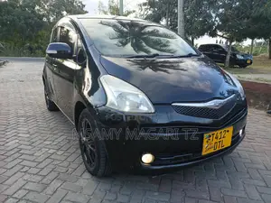 Toyota Ractis 1.5 FWD 2006 Black