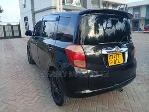 Toyota Ractis 1.5 FWD 2006 Black