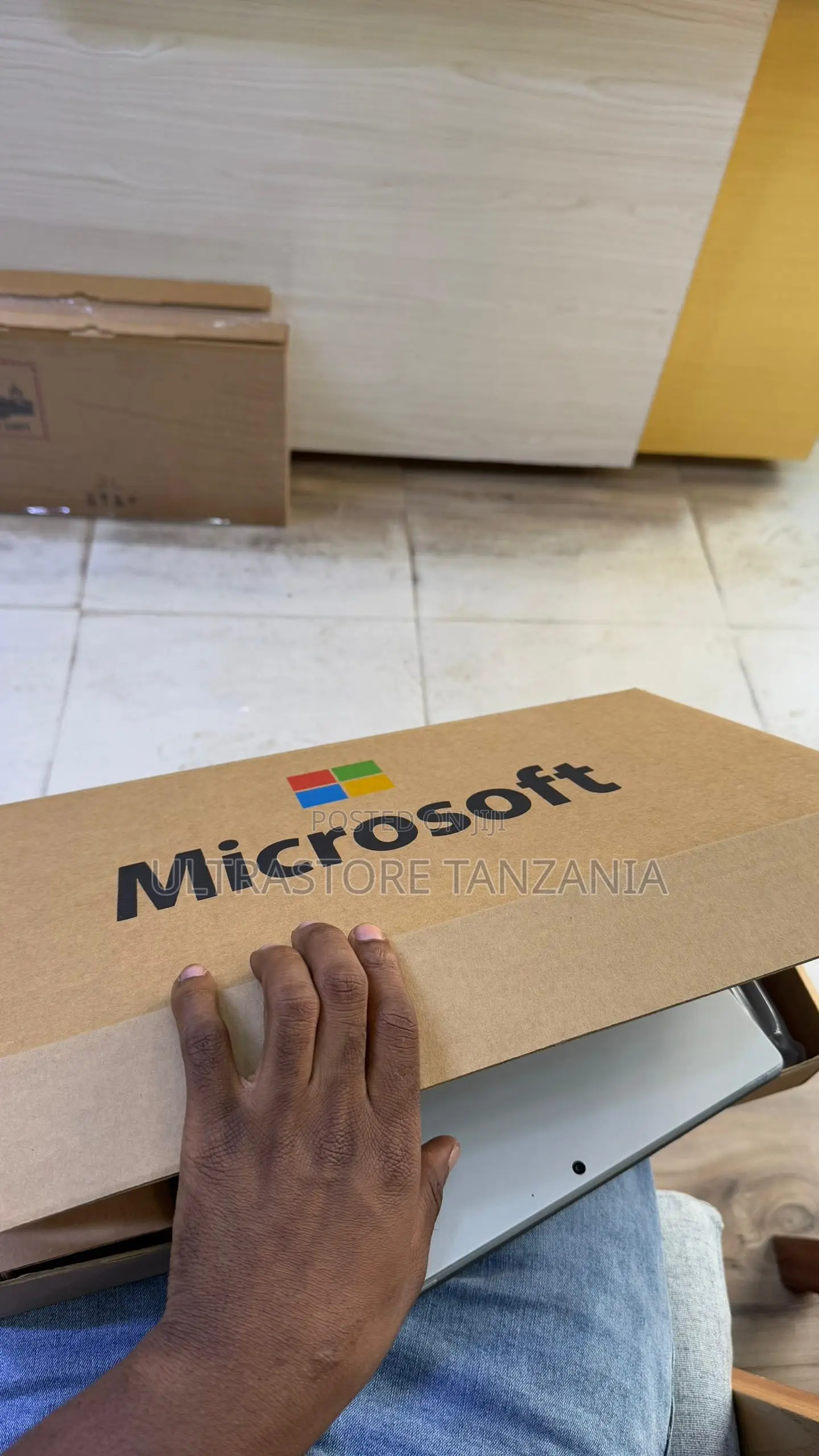 New Laptop Microsoft Surface Pro 7 8GB Intel Core I5 SSD 256GB