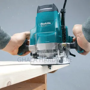 Router Plounge Makita