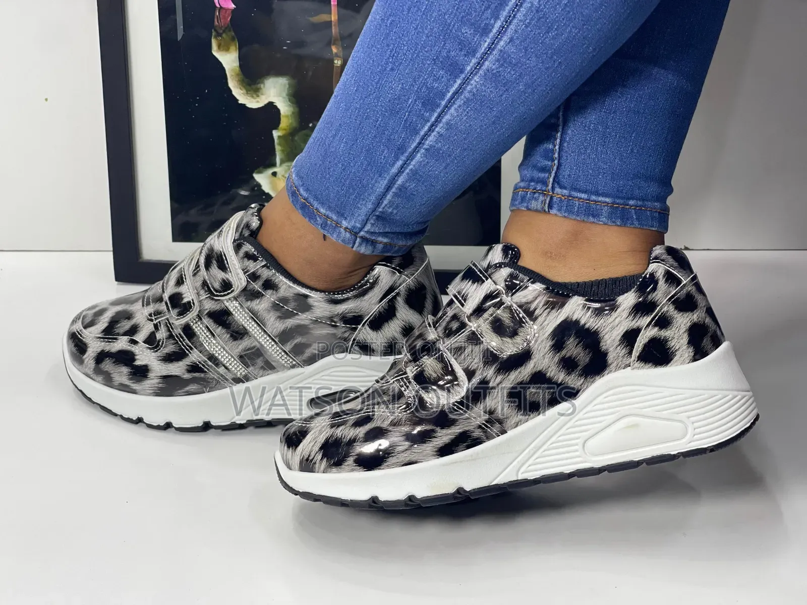 Sneakers or Raba Za Kike or Women's or Female