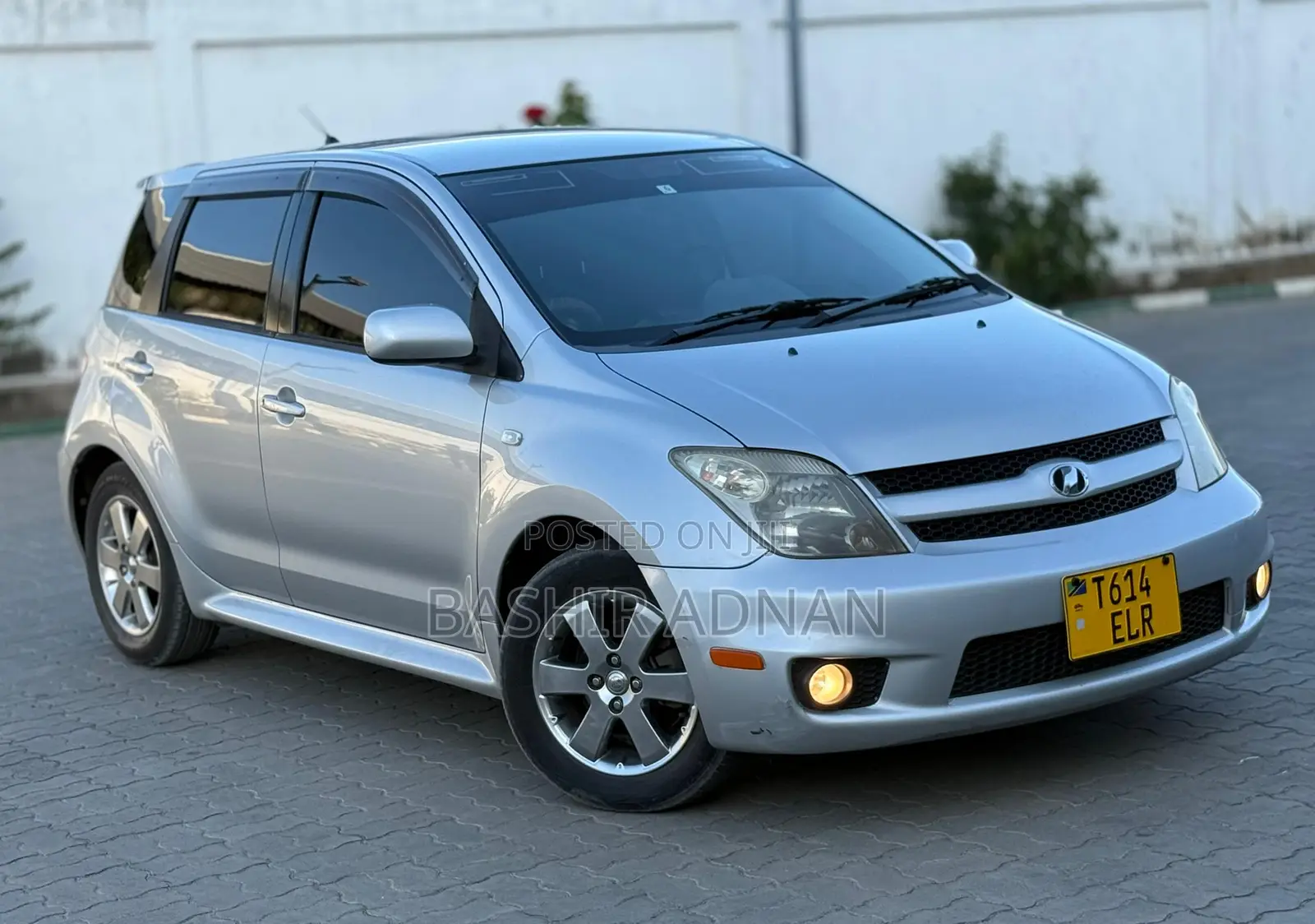 Toyota IST 2006 Silver