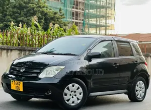 Toyota IST 2004 Black