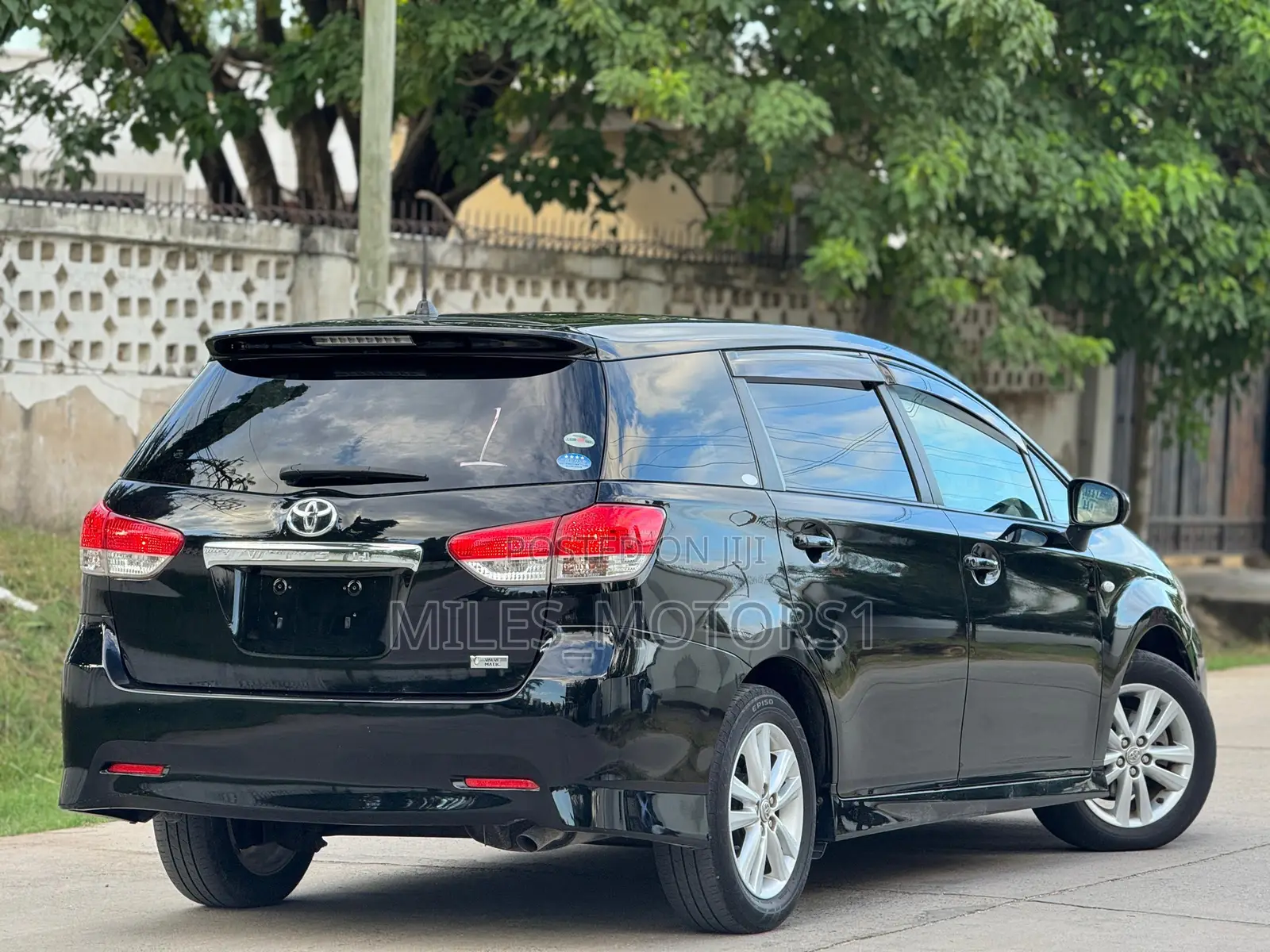 Toyota Wish 2010 Black