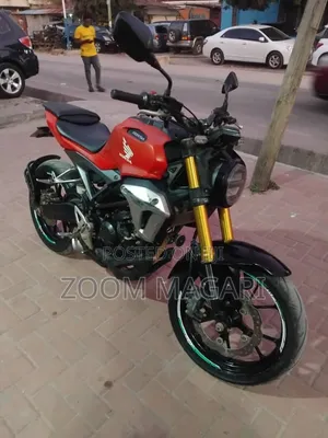 Photo - Honda CB 2020 Red