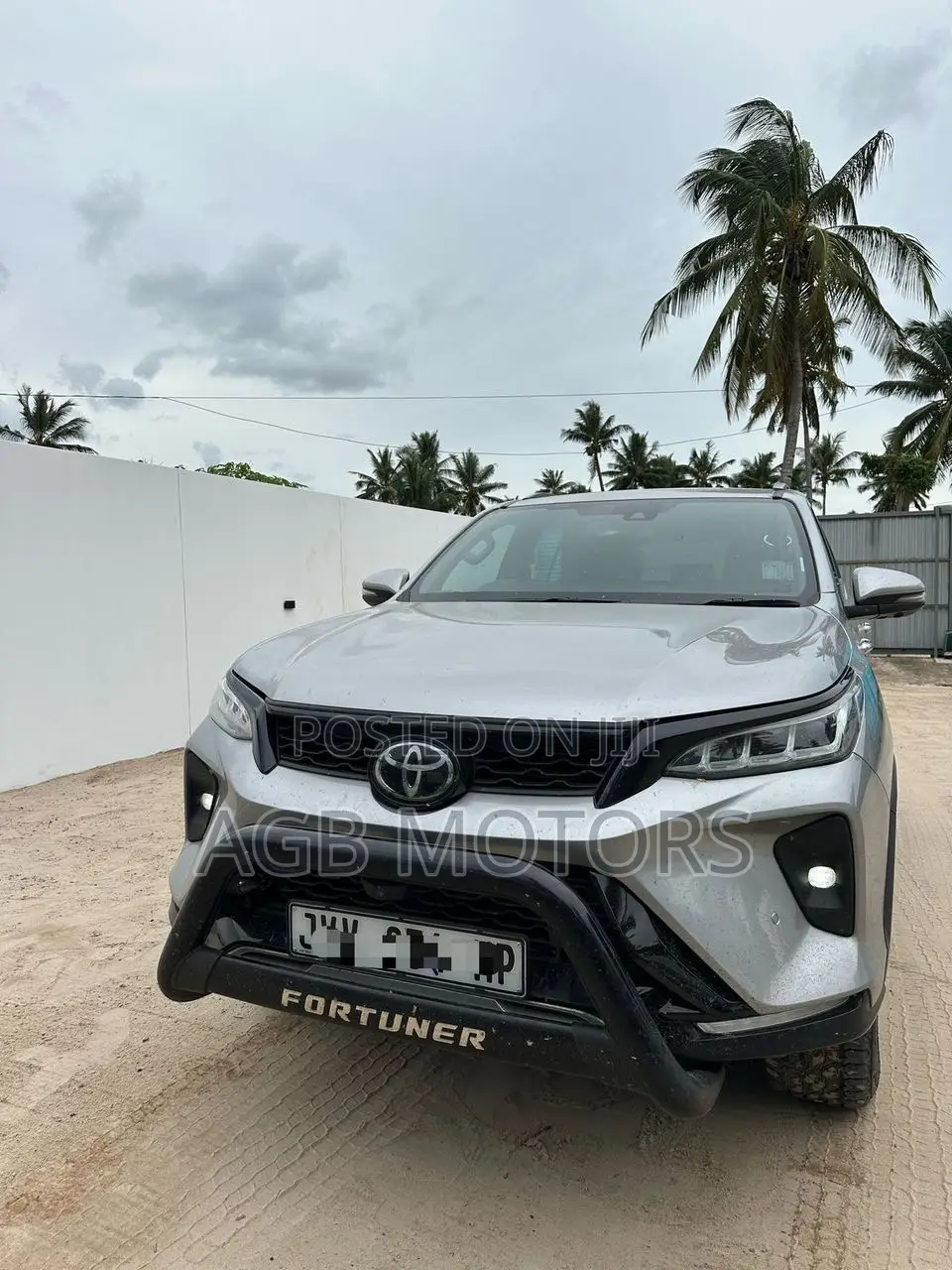 Toyota Fortuner 2024 Silver