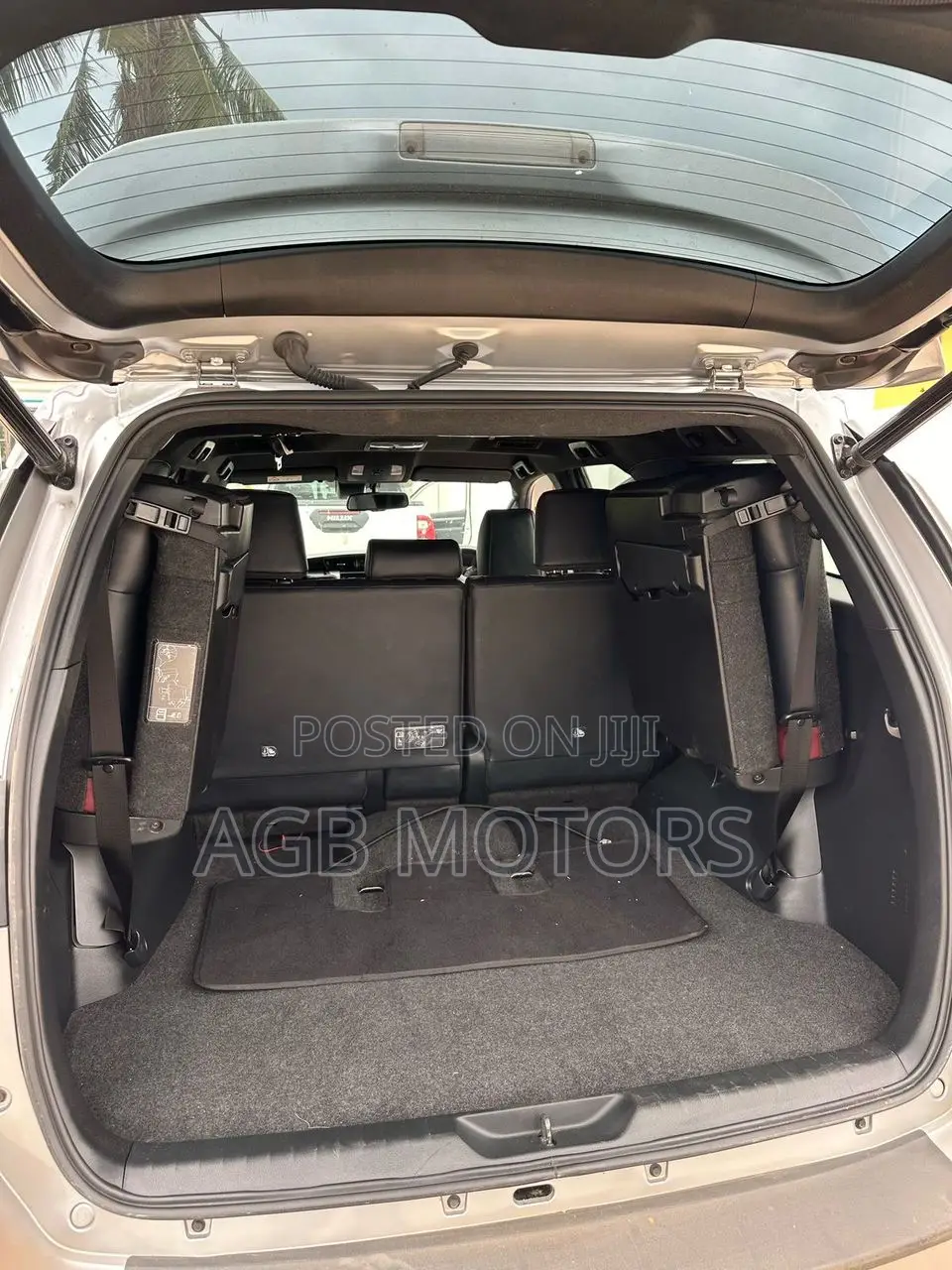 Toyota Fortuner 2024 Silver