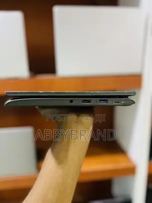 Laptop Lenovo 100e 4GB Intel SSD 128GB