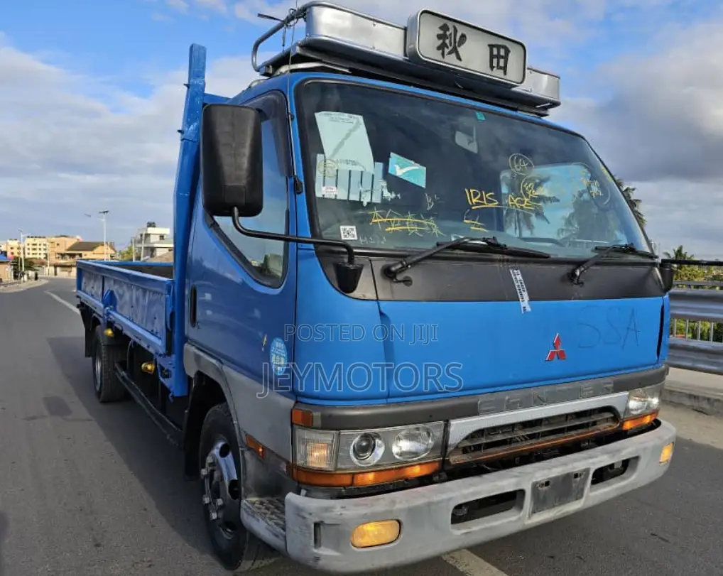 Mitsubishi Canter Long Base