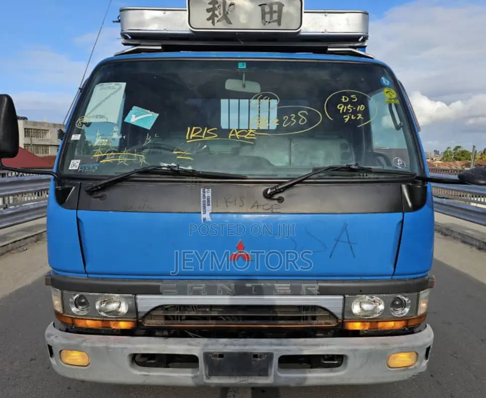 Mitsubishi Canter Long Base