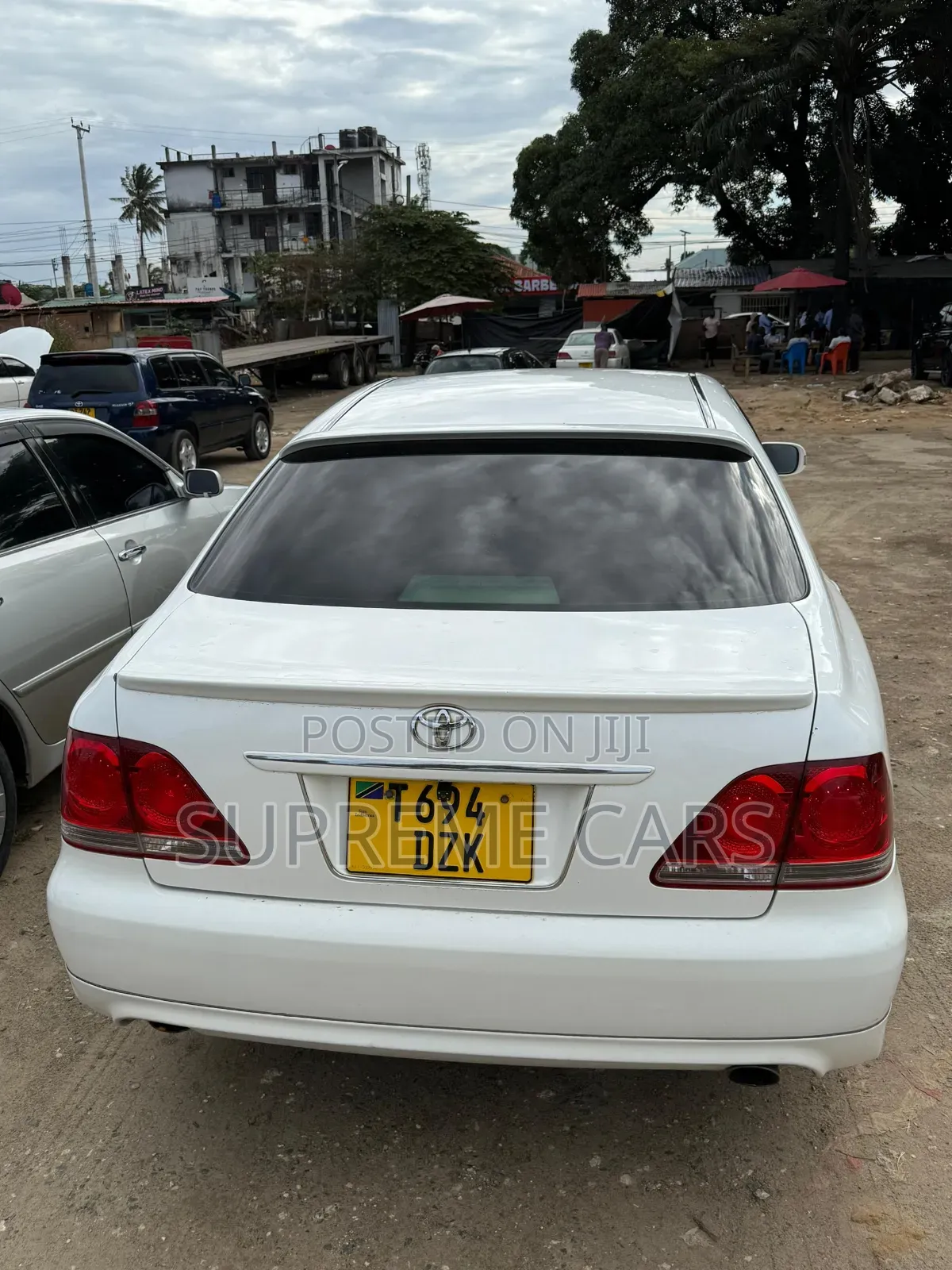 Toyota Crown 2006 White