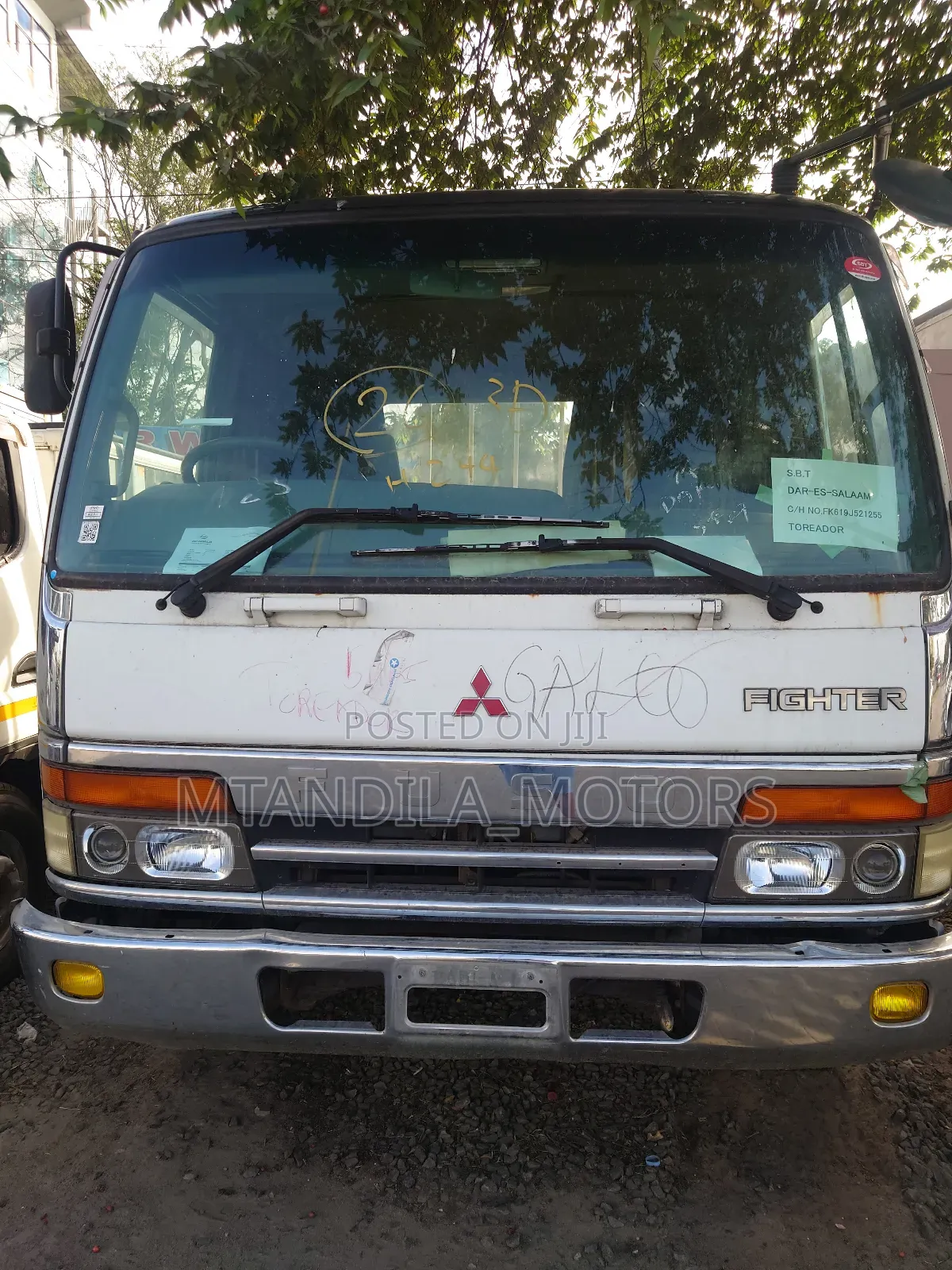 Fuso Fighter Food Truck 
