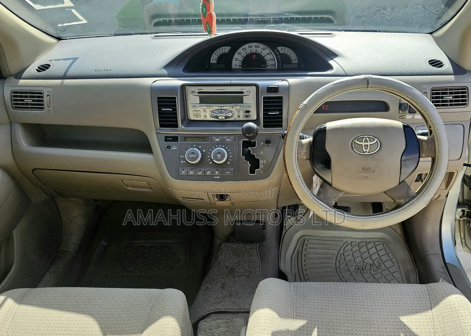 Toyota Raum 2004