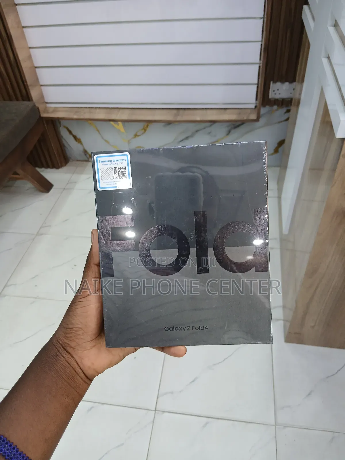 New Samsung Galaxy Z Fold4 256 GB Black