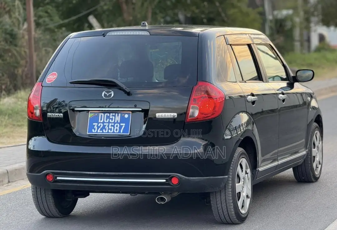 Mazda Verisa 2008 Black