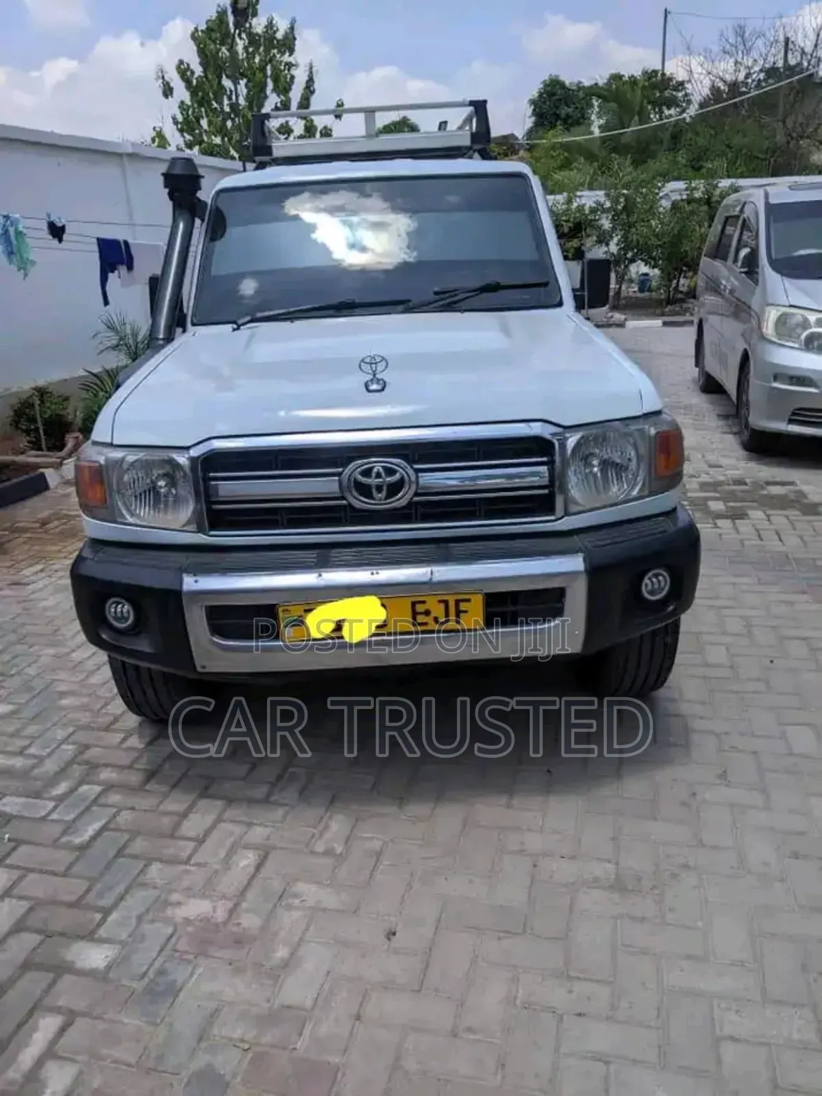 Toyota Land Cruiser 4.0 V6 GX-R 2010 White
