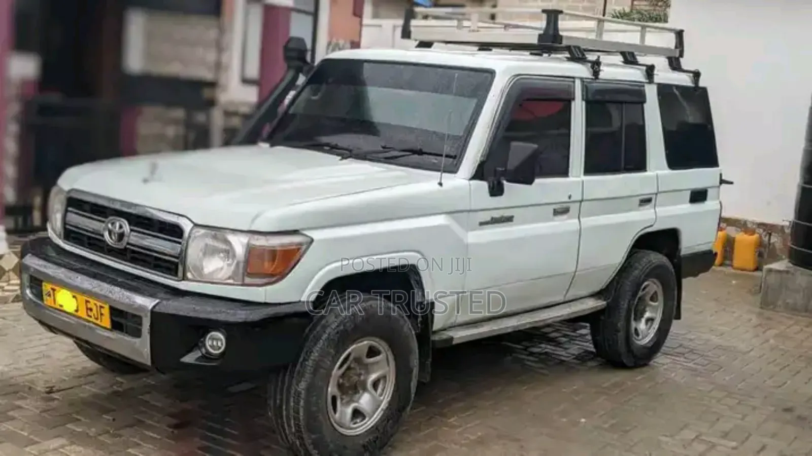 Toyota Land Cruiser 4.0 V6 GX-R 2010 White