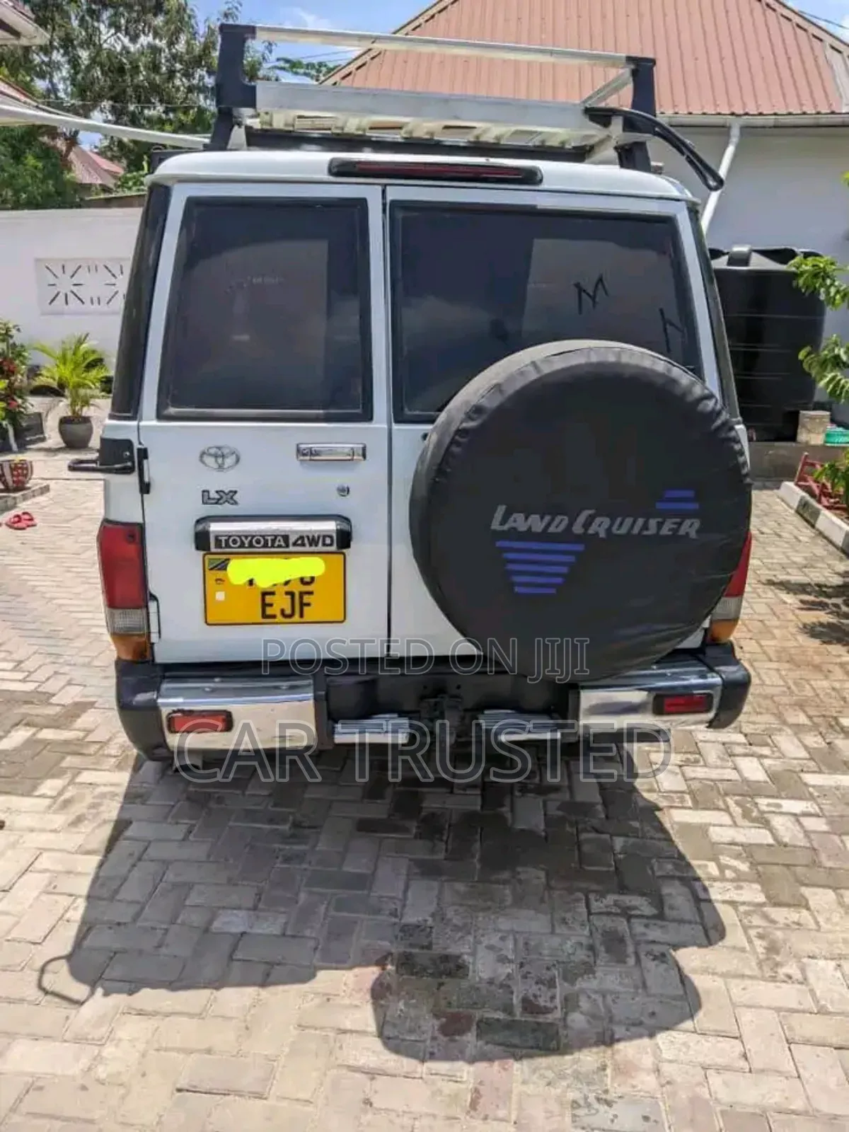 Toyota Land Cruiser 4.0 V6 GX-R 2010 White