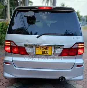 Toyota Alphard 2.4 Petrol AWD 2006 Silver