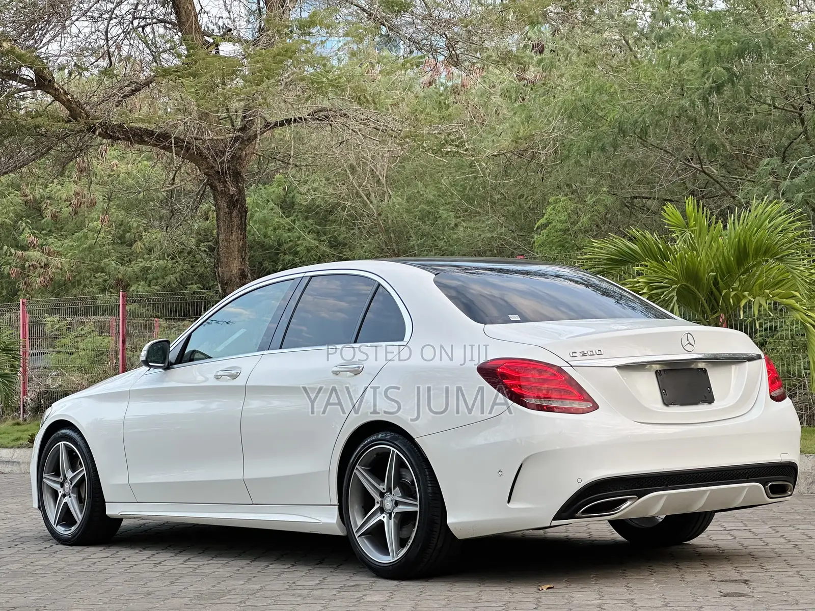 Mercedes-Benz C200 2014 White